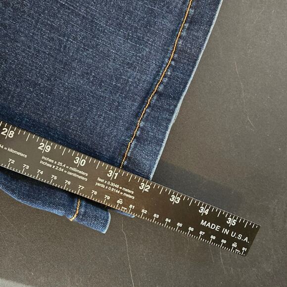 Spanx Women's Pull On Dark Wash Back Pockets Wide Leg Flare Jeans Size XL - Picture 11 of 11